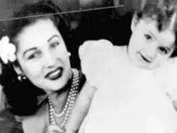 عکس| سفر در زمان؛ «فوزیه ملکه مصری ایران» در کنار داماد سابق اش اردشیر زاهدی؛ سال 83