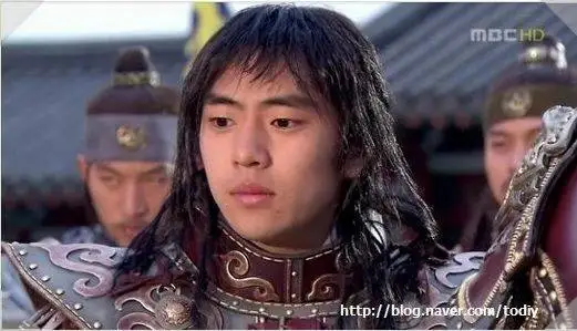 عکس| سفر زمان؛ عکس های عروسی «یوری، پسر جومونگ» 9 سال بعد از سریال جومونگ