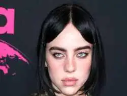 عکس| سفر در زمان؛ «بیلی آیلیش» در استودیوی یانگ هالیوود در لس آنجلس؛ سال 1396