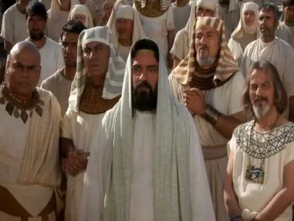 عکس| سفر به تاریخ؛ «جبرئیل» (سریال یوسف پیامبر) در 24 سالگی در دومین فیلمش؛ سال 65