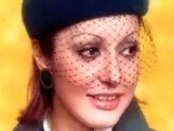 عکس| سفر در زمان؛ چهره متفاوت «فروزان» در کنار «گوگوش» در سال 1346