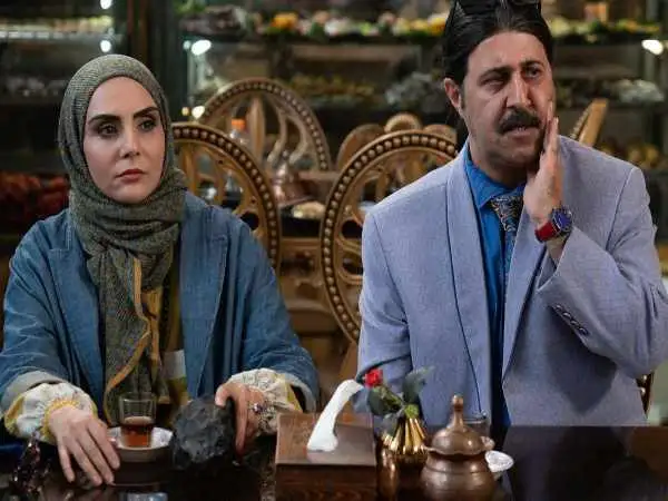 عکس| سفر در زمان؛ چهره و تیپ خاص «شری» سریال پایتخت 7 در 44 سالگی