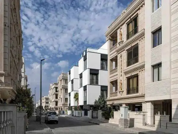 تصاویر؛ ساختمانی با نمای پیکسلی در ایران و فینالیست جایزه معمار