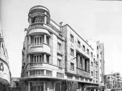 عکس؛ سفر در زمان؛ خودروی جیپ 80 سال پیش وارد بازار ایران شد!  