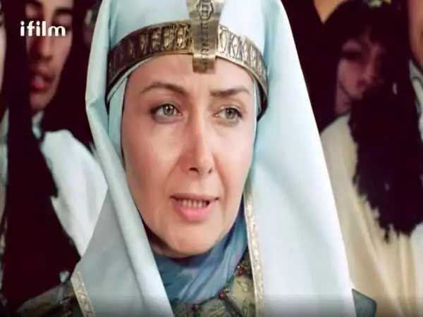 عکس| سفر در زمان؛ «زلیخا» سریال یوسف پیامبر در جشن تولد میترا حجار؛ سال 96