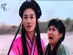 عکس| سفر زمان؛ چهرۀ «بانو یوها؛ مادر جومونگ» بعد از 19 سال در جشن تولد 54 سالگی اش