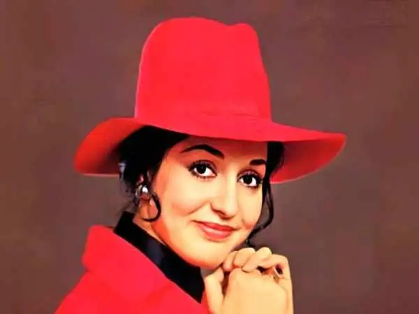 تصاویر| سفر در زمان؛ «گوگوش» با لباس محلی در 20 سالگی؛ سال 1349