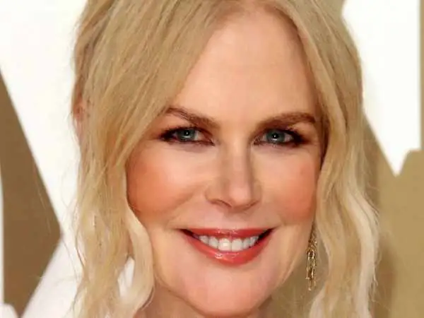 عکس| سفر در زمان؛ «نیکول کیدمن» سر صحنه فیلمبرداری فیلم «آرامش مطلق»؛ سال 1367