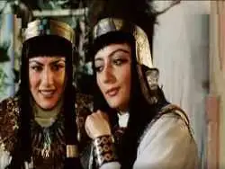 عکس| سفر زمان؛ چهرۀ «زن پادیامون و مهمان زلیخا» 17 سال بعد از سریال «یوسف پیامبر» در یک تئاتر