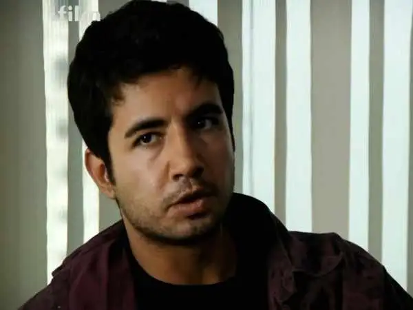 عکس| سفر در زمان؛ «جاوید» سریال آوای باران در بام تهران؛ سال 1401