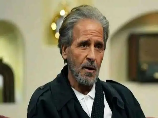 عکس| سفر در زمان؛ «ابوالفضل پورعرب» و «جمشید هاشم پور» در حال شتر سواری؛ سال 73