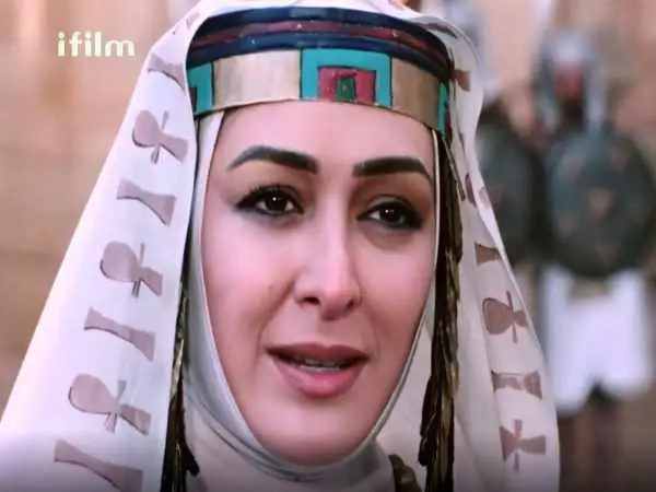 عکس| سفر در زمان؛ «آسنات، همسر اول یوزارسیف» در برلین؛ سال 1395