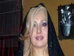 عکس| سفر در زمان؛ «لیلا فروهر» در کودکی و در کنار علی آزاد؛ اواسط دهه 40