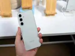 جدول؛ قیمت گوشی سامسونگ، شیائومی و آیفون امروز چهارشنبه 14 آبان 1404؛ پرچمدار جدید سامسونگ چند؟