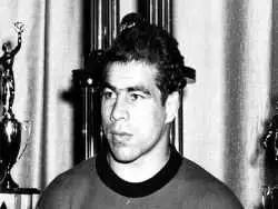 عکس| سفر در زمان؛ تصویر «تختی» روی جلد مجله اطلاعات کودکان؛ سال 1343