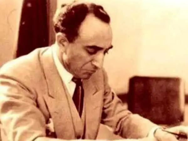 سفر در زمان؛ یادداشت های علم، دوشنبه 21 اسفند 1351: خدا کند چنین سالی هرگز عید نداشته باشم