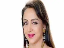 عکس| سفر در زمان؛ «بسنتی فیلم شعله» با ظاهر متفاوت در انگلیس؛ سال 1352