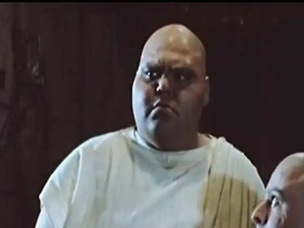 عکس| سفر زمان؛ چهرۀ «بینگی، خزانه دار معبد آمون» 12 سال بعد از سریال یوسف در یک فیلم کمدی