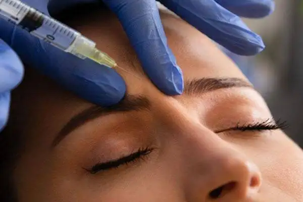 بهترین کلینیک تزریق مزوژل پروفایلو در غرب تهران