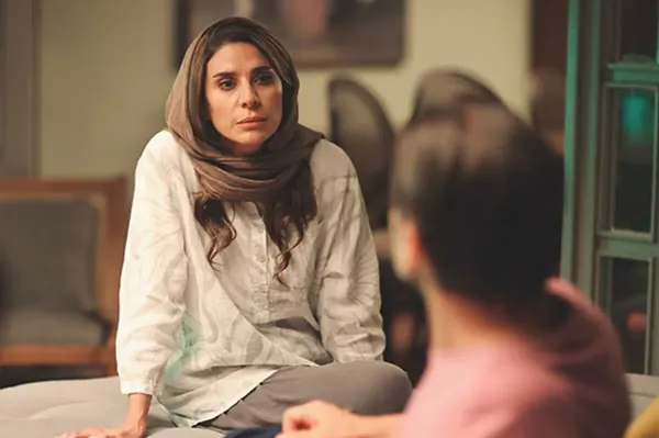 نقد و بررسی فیلم استخرِ سروش صحت