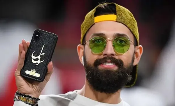 آقای محسن افشانی چیزهای بهتری هم برای خواندن هست!